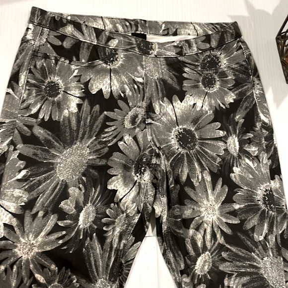 HUE Denim Print Skinny Jeans Leggings w/Stretch Blk /Gray / White Women’s S - Picture 4 of 15